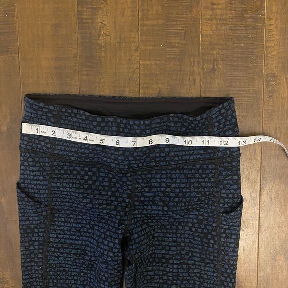 Lululemon Free Runner crop leggings - Picture 5 of 12